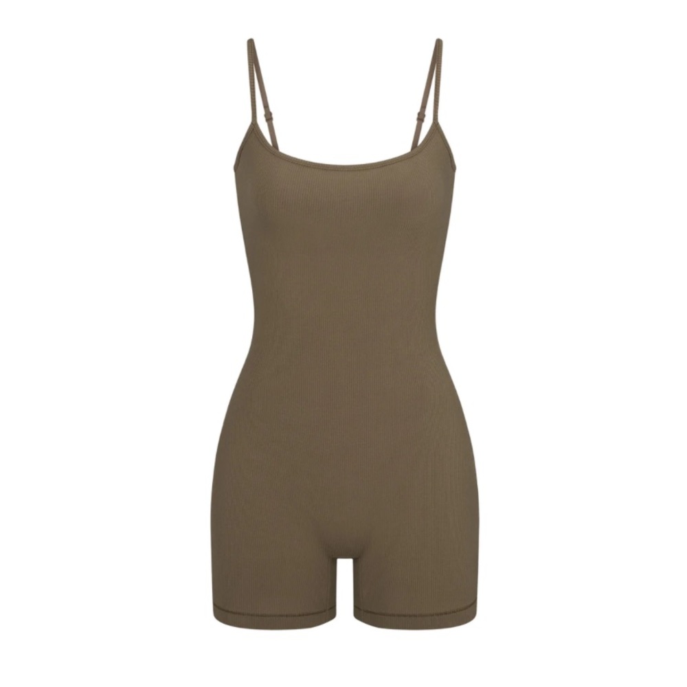 BNWT SKIMS Soft Lounge Scoop Onesie - Army